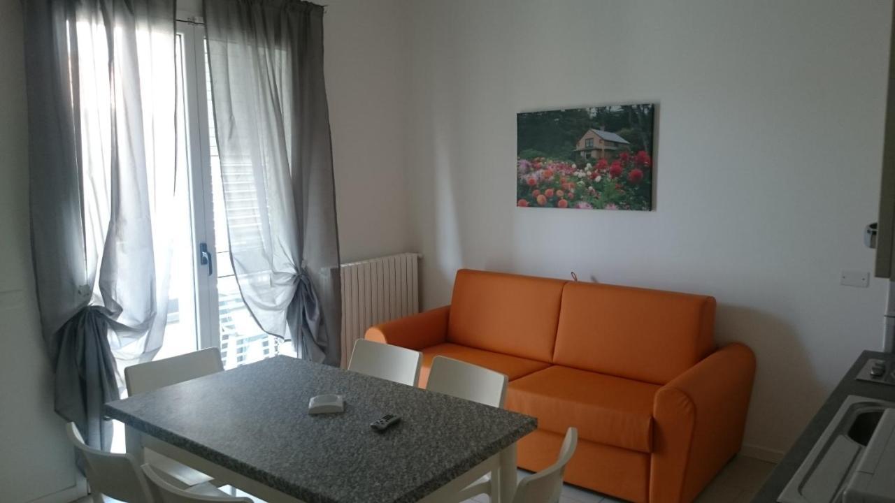 Residence Altea ริชชิโอเน ภายนอก รูปภาพ